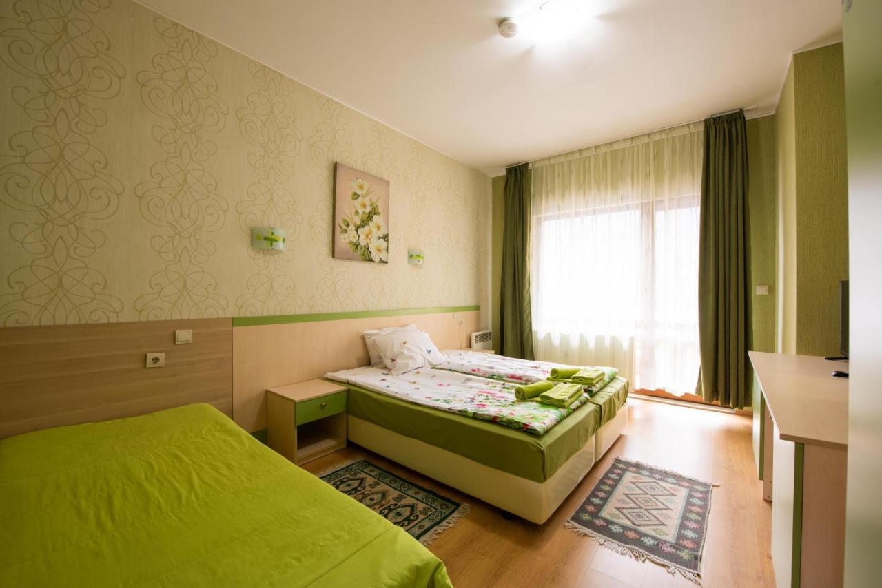 Family Hotel Enica Teteven Εξωτερικό φωτογραφία